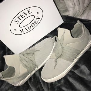 Steve Madden Grey lancer sneakers